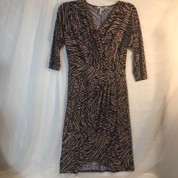 Max & Cleo Dresses & Skirts - Max and Cleo women’s Navy and Tan Wrap Dress size small